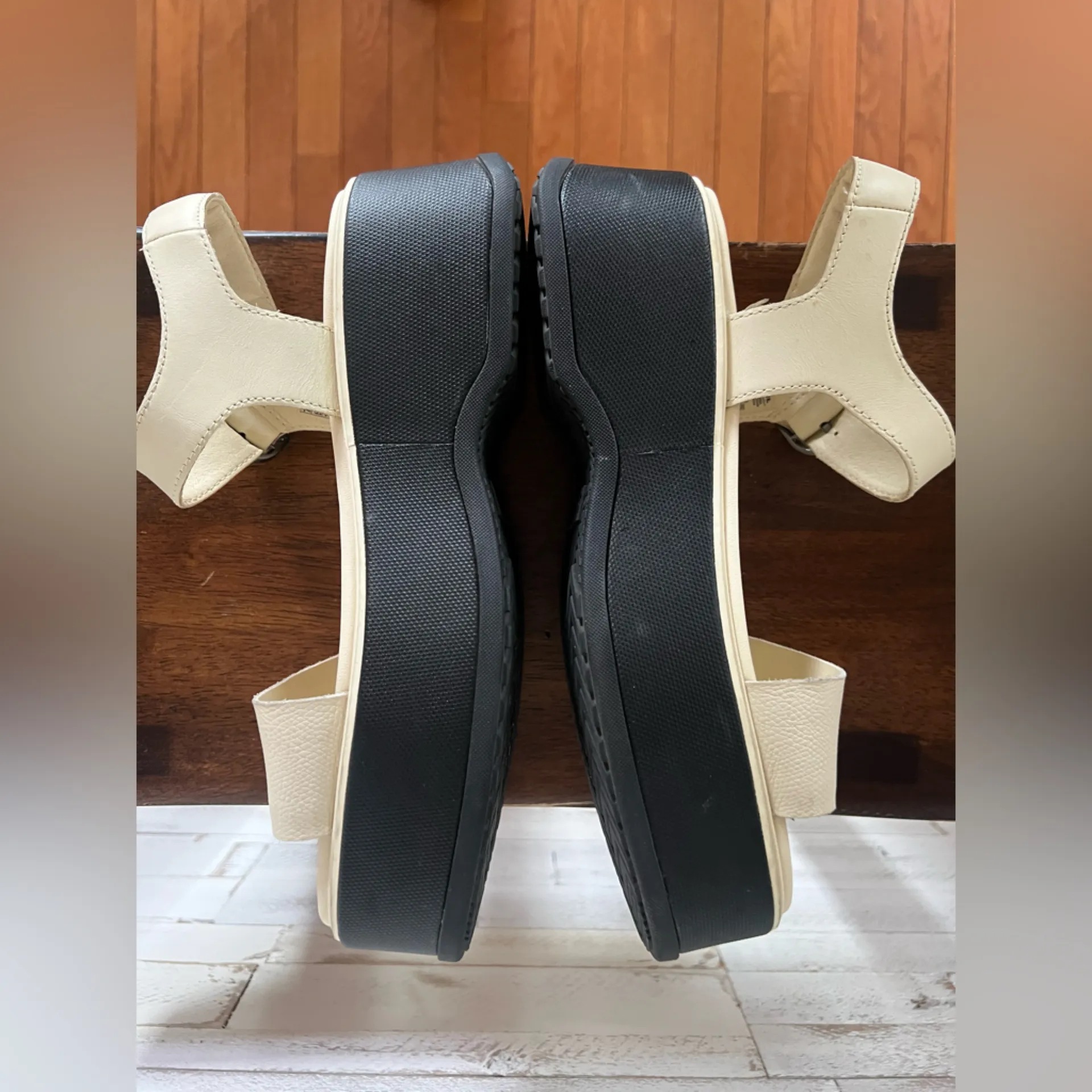 Sorel DAYSPRING Slide Women's Platform Sandal size 8.5 - Image 8