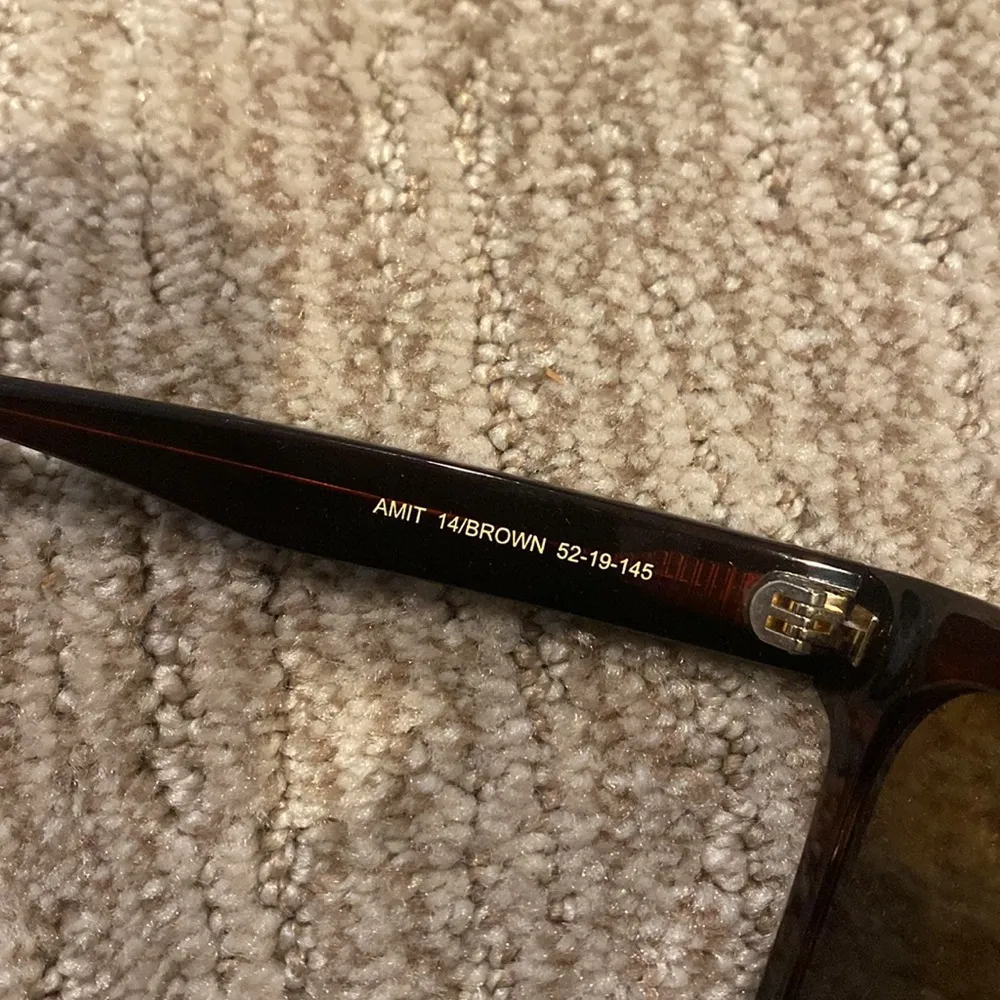 denon amit 24 brown sunglasses - Image 5