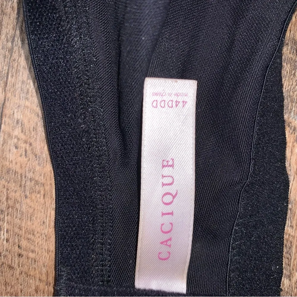 Cacique  44F(44DDD) Lace Bra - Image 8