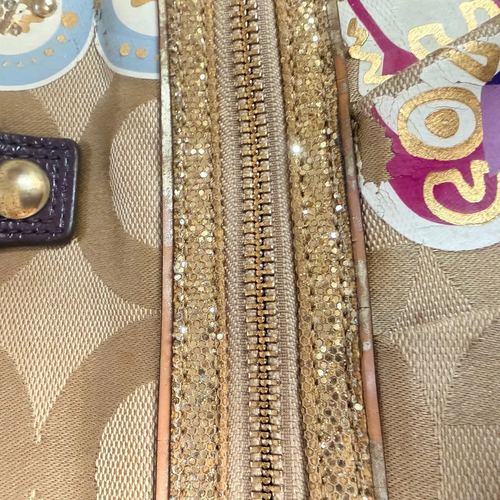 Coach Poppy Y2K limited edition 2010” gold glitter graffiti appliqué glam tote - Image 8