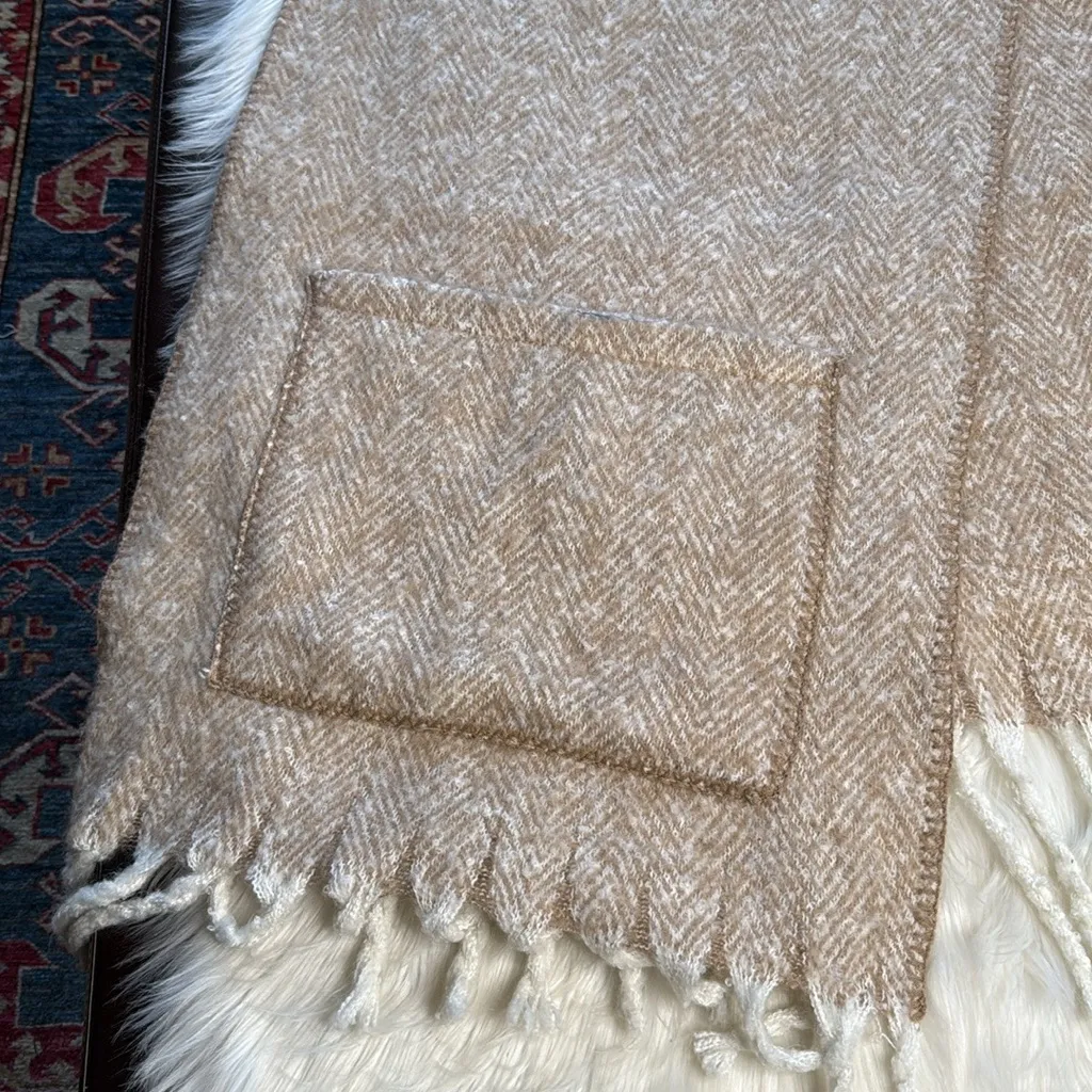 Steve Madden Tan Sophie Blanket Scarf - Image 2