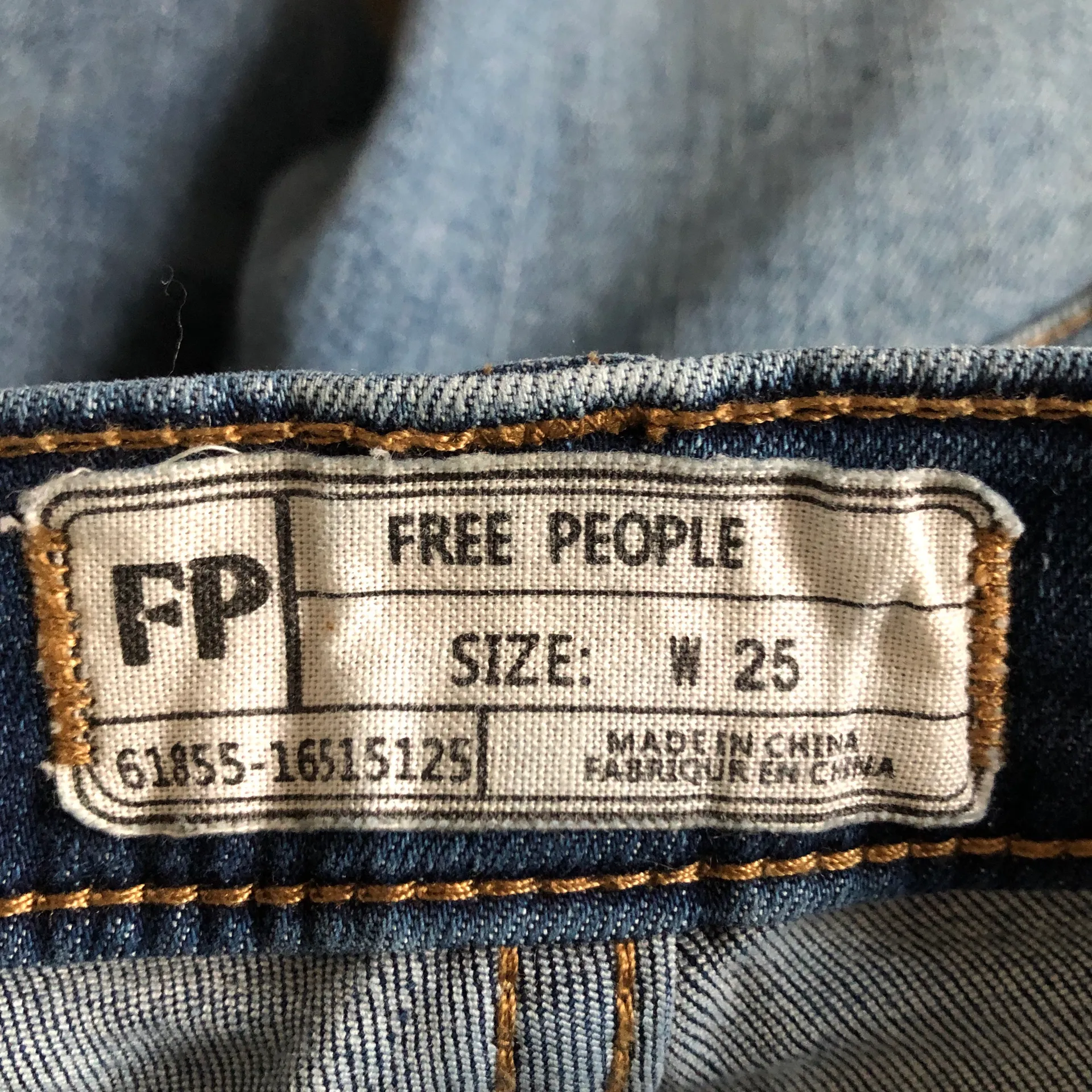 Sierra Crop Raw Hem Button Fly Jeans - Image 9