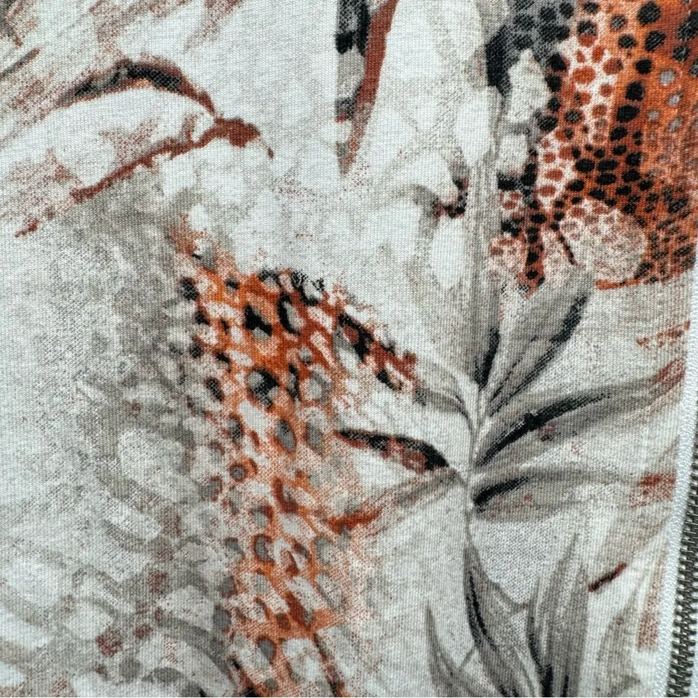 Weekends by Chico’s Zip Front Leaves & Animal Print 3/4 Sleeve Jacket Sz 1/Med - Image 9