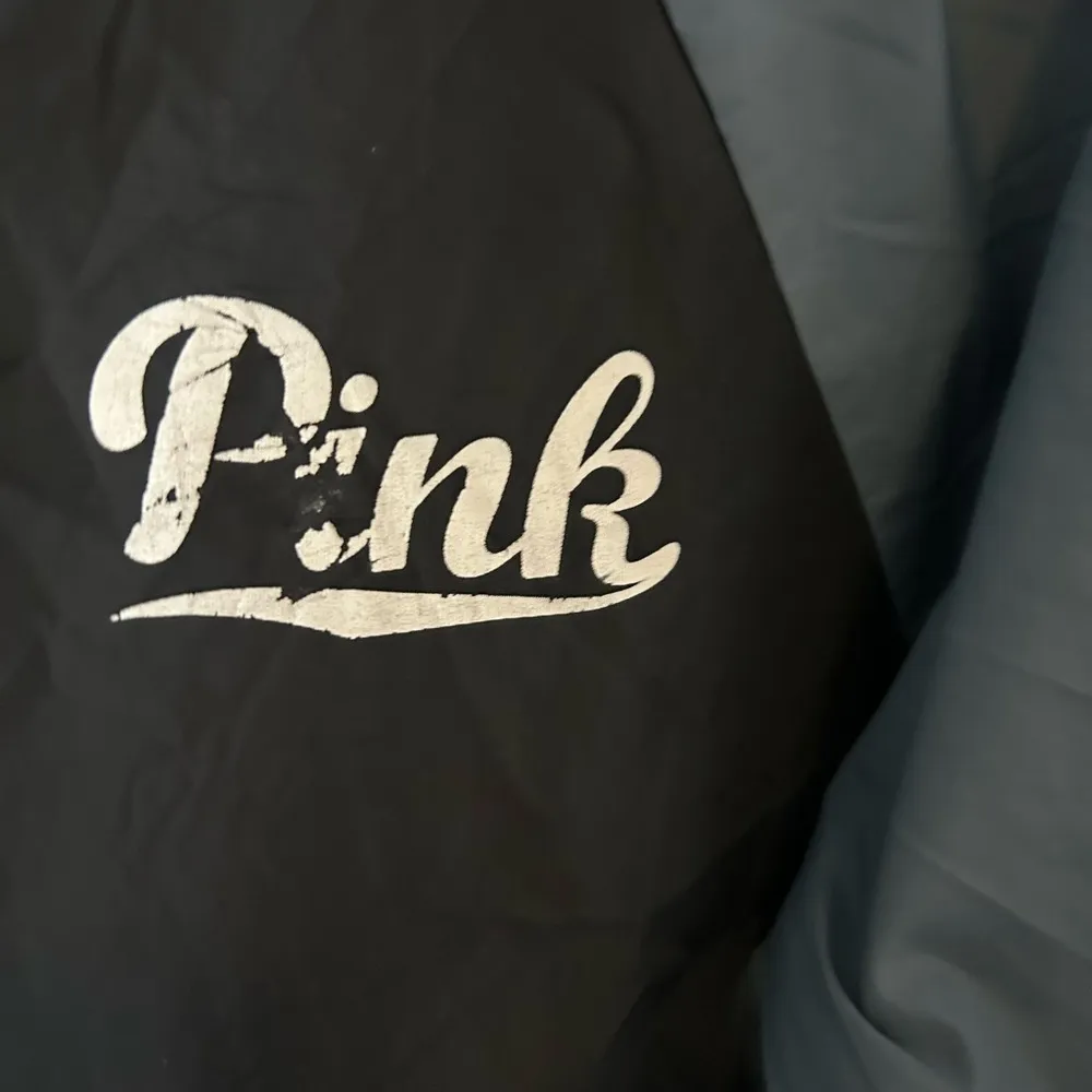 Victoria Secret PINK Windbreaker Hood Size XS/S - Image 2