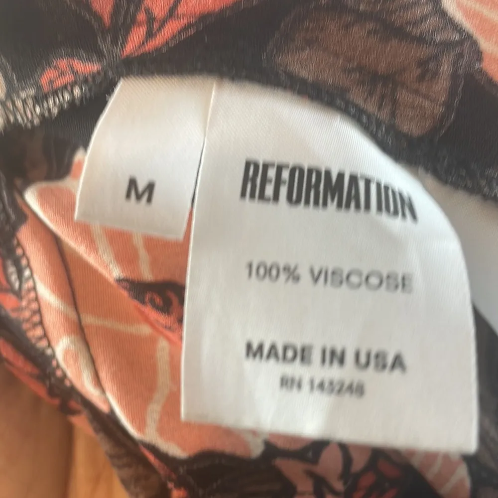 Retail $320 Reformation Mallie Floral Wrap Dress Wrap Dress Floral Front Size M - Image 10