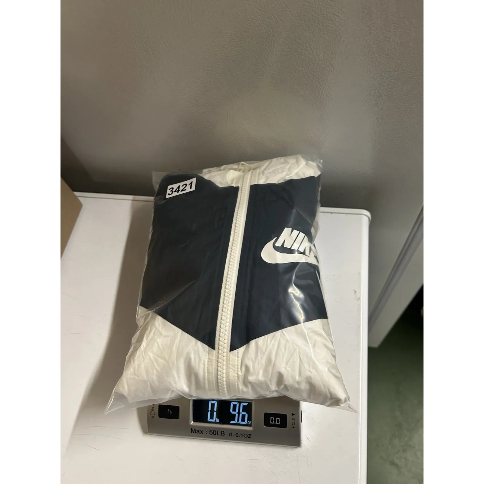 Nike Windrunner Lightweight Windbreaker Hooded Jacket 904306-454‎ Womens XS - Image 8