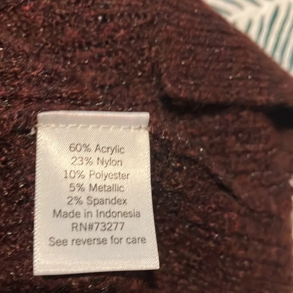 Nine West burgundy soft v-neck sweater - Image 8