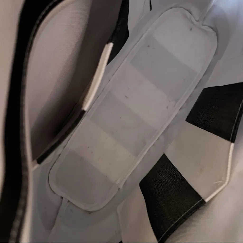 O bag Obag Italy Black/ Bronze Brown Handles Medium Hand Bag Striped Interior Black - Image 10