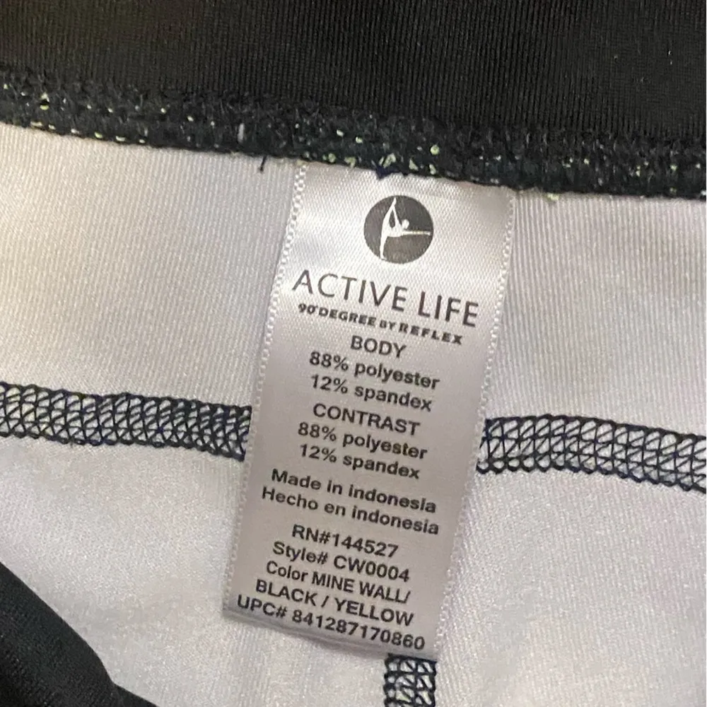 Active Life 90 Degree by Reflex Capri Style Leggings - Image 2