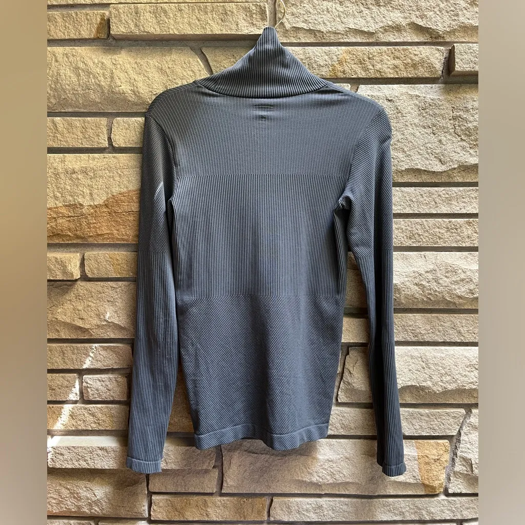 Athleta FLURRY BASE LAYER TURTLENECK Charcoal Grey Small - Image 4