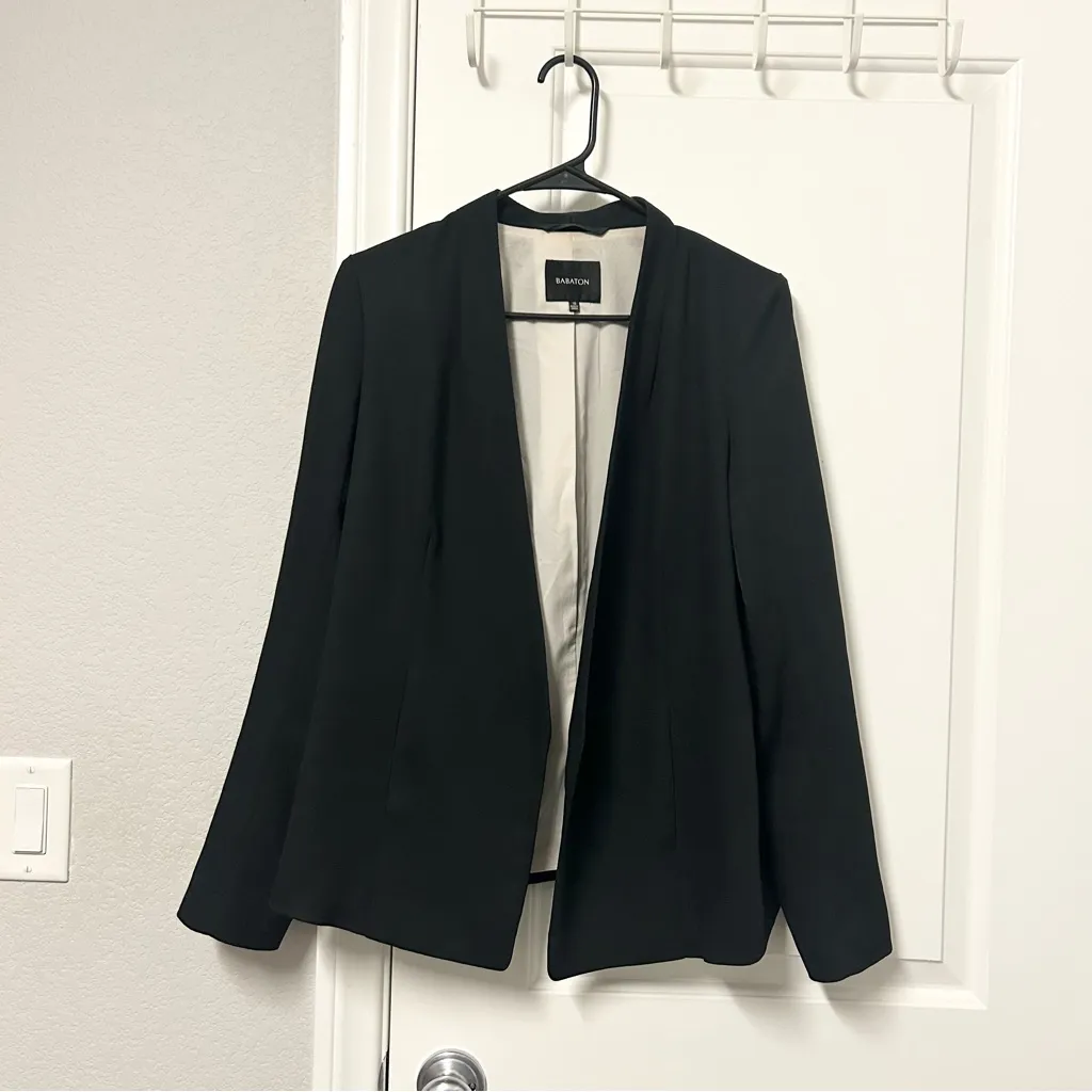 Aritzia Babaton Black Open Blazer SIZE 10 - Image 2