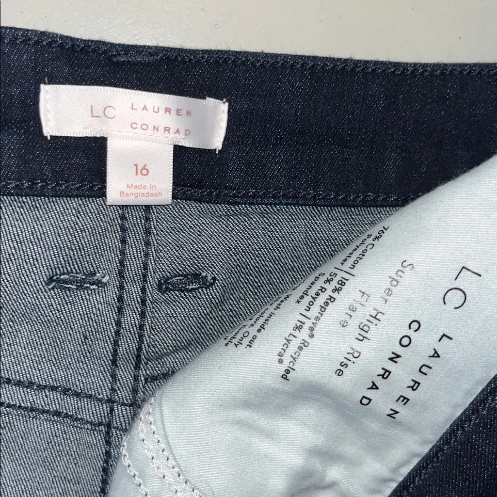 LC Lauren Conrad Size 16 Dark Blue Denim Super High Rise Flare Jeans - Image 4