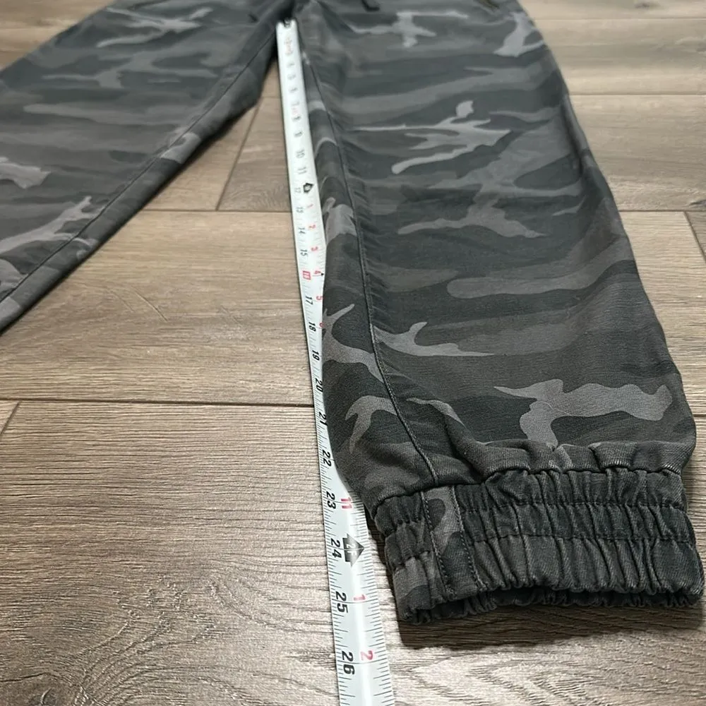 TNA By Aritzia Alix Gray Green Camo Mid Rise Jogger Pants Size‎ XS - Image 10