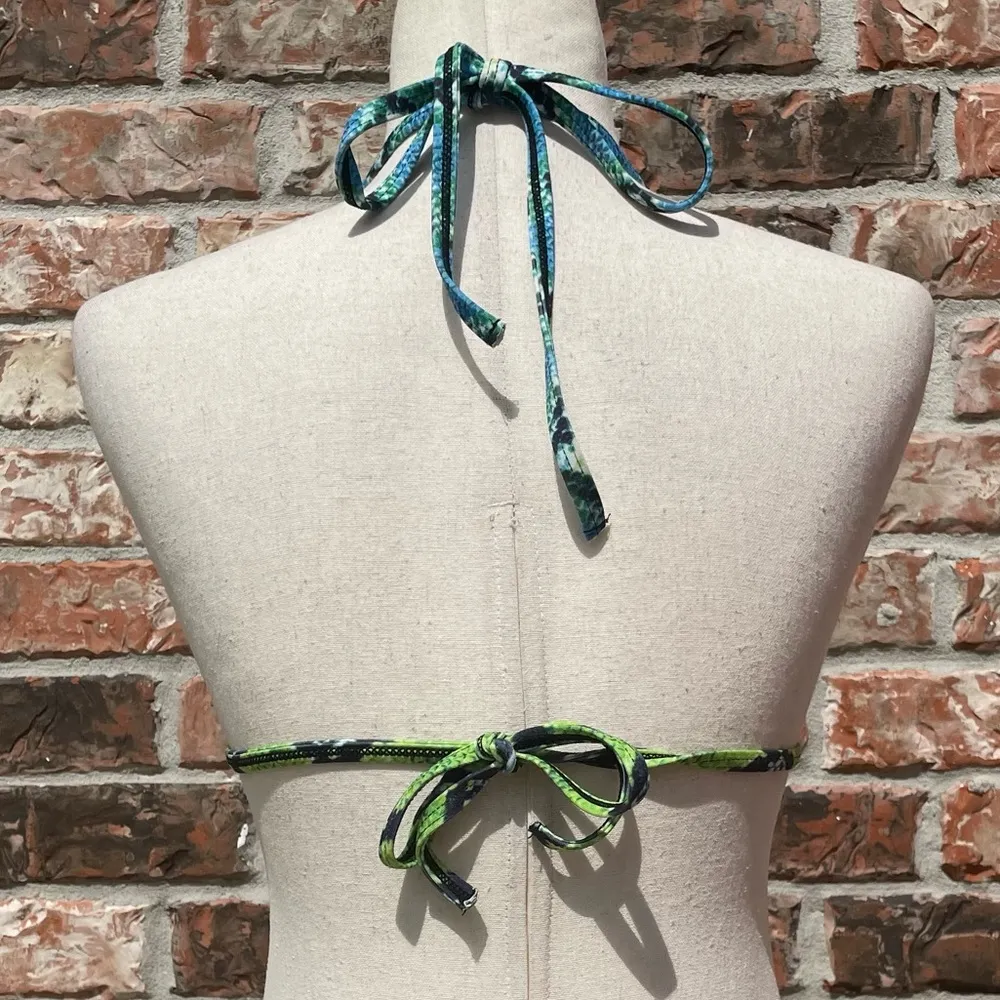 PrettyLittleThing blue & green snakeskin bikini top / 4 / Excellent condition - Image 8