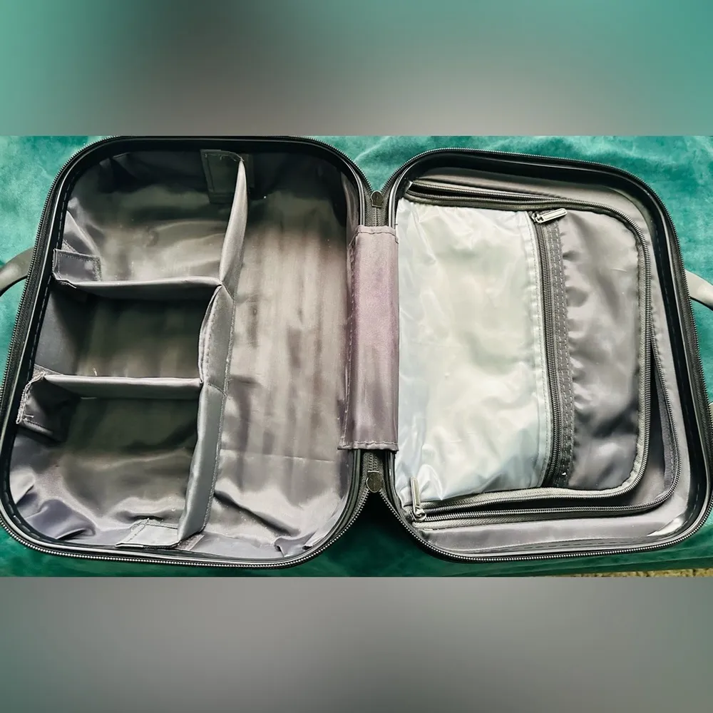 Purple Hard Shell make Suitcase - Image 5