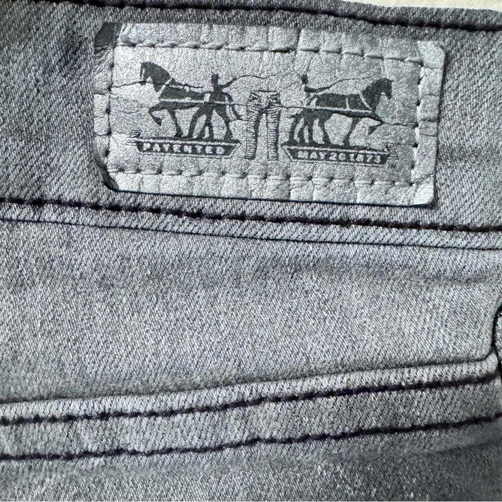 Levi’s Mid-Rise Dark Gray Boot‎ Cut Jeans Sz 27 - Image 4