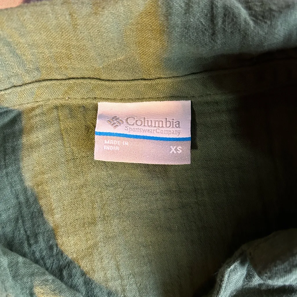 Columbia Women's Boundless Trek Button Up Green XS - Image 3