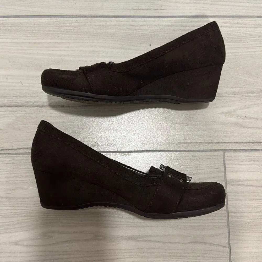 Marc Fischer Brown Wedge Buckle Heel Size 7.5 Women’s - Image 2