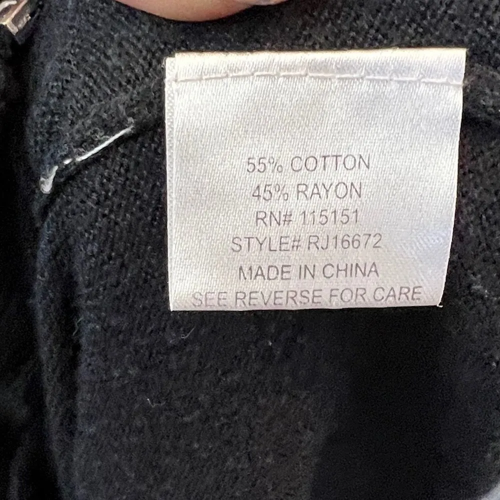 Romeo & Juliet Couture Sweater‎ - Image 6