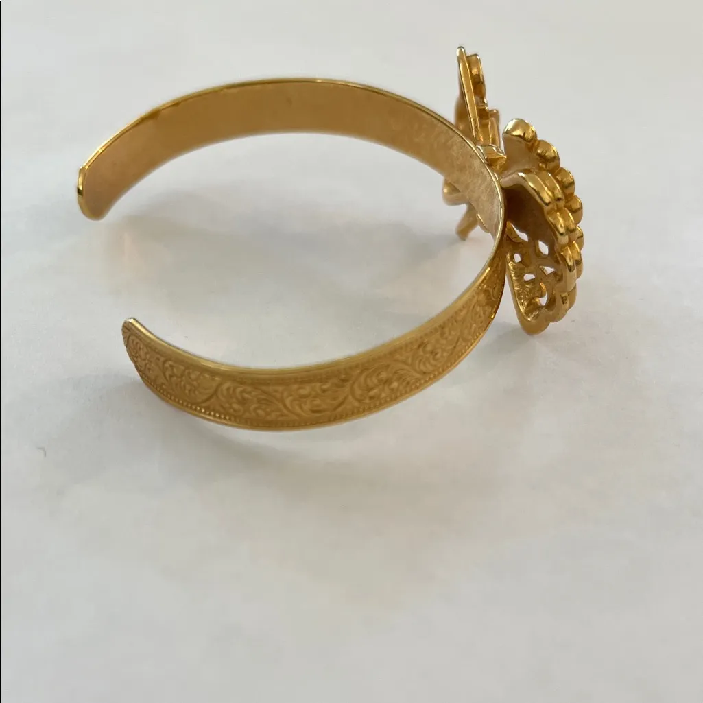 Gold Bow Cuff Bracelet with Intricate Design - Image 3