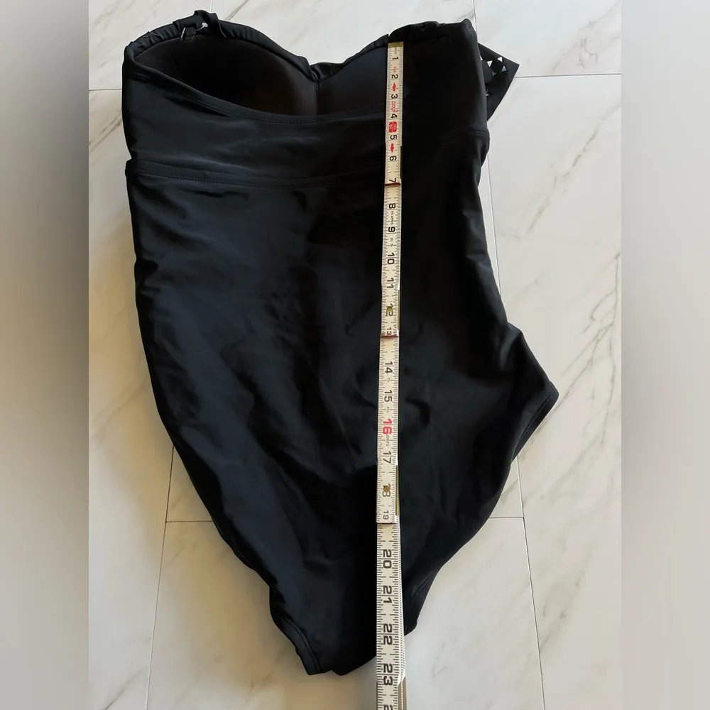 NWT Merona Strapless ruched black swimsuit size large - Image 7