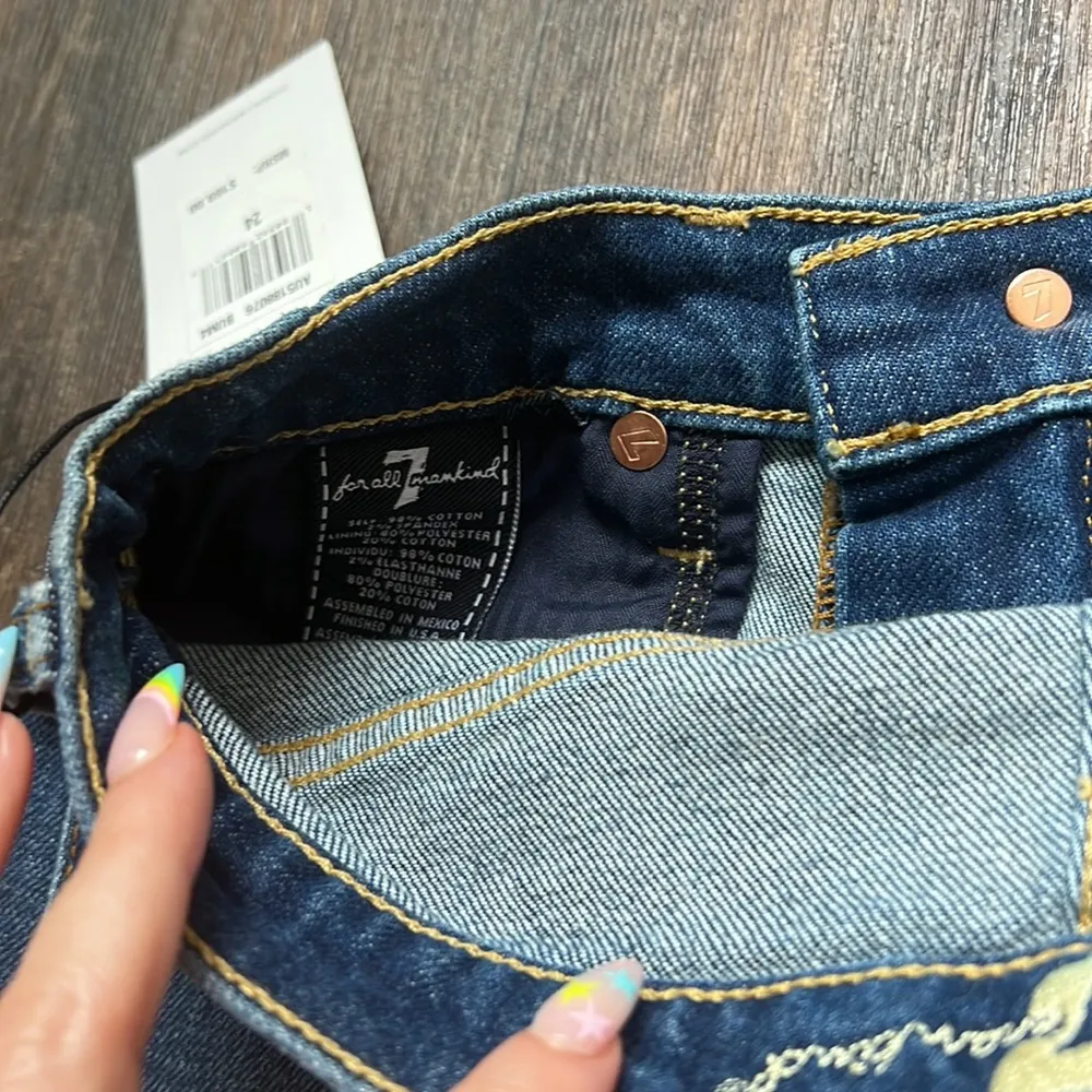 7 for All Mankind Jean Shorts - Image 4