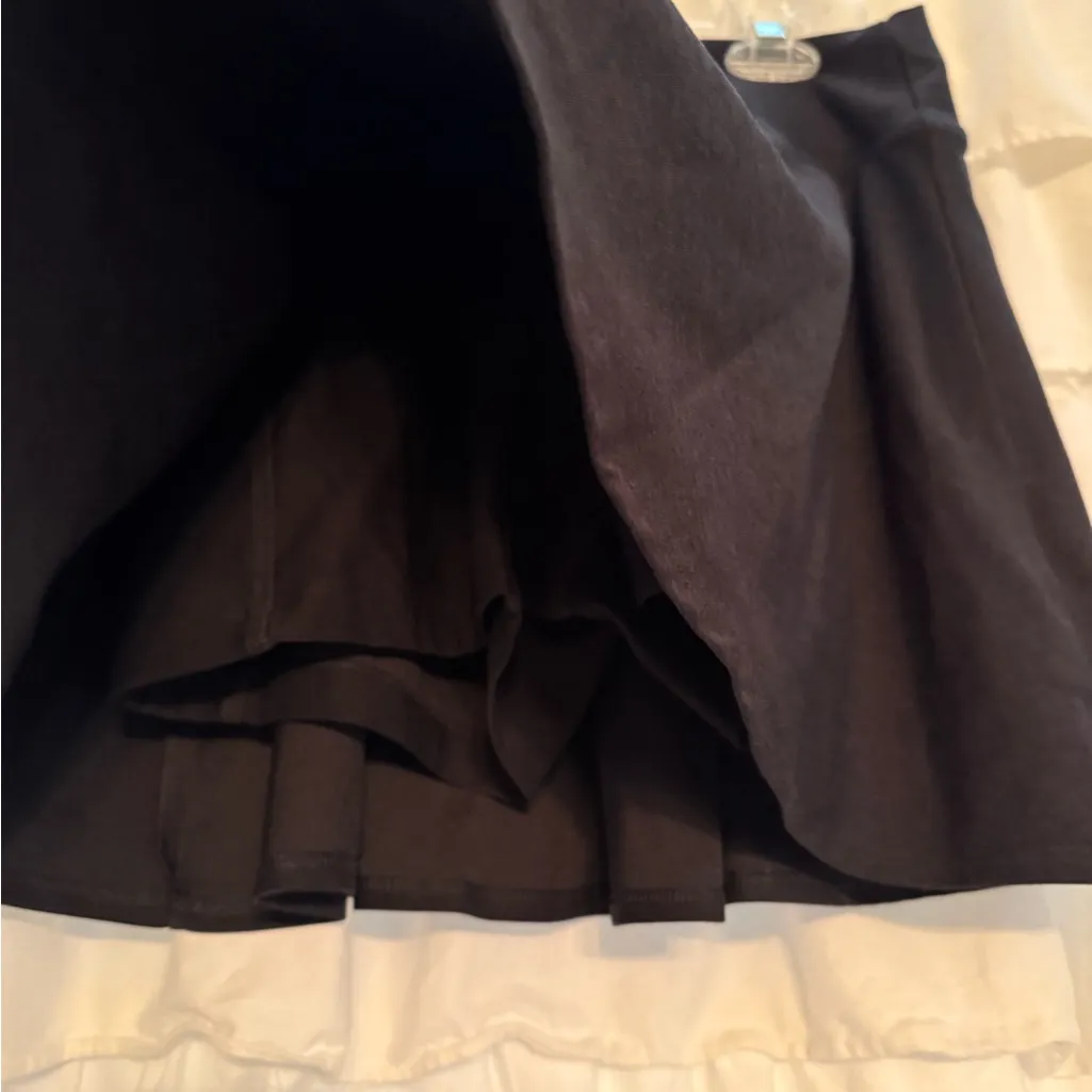 Black Old Navy Skort - Image 2