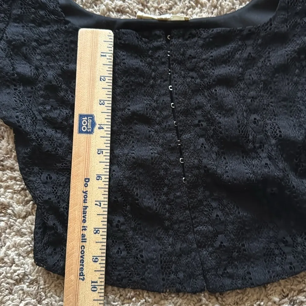 NWT, Mable/American Threads Lace Corset‎ Crop Top, Medium - Image 5