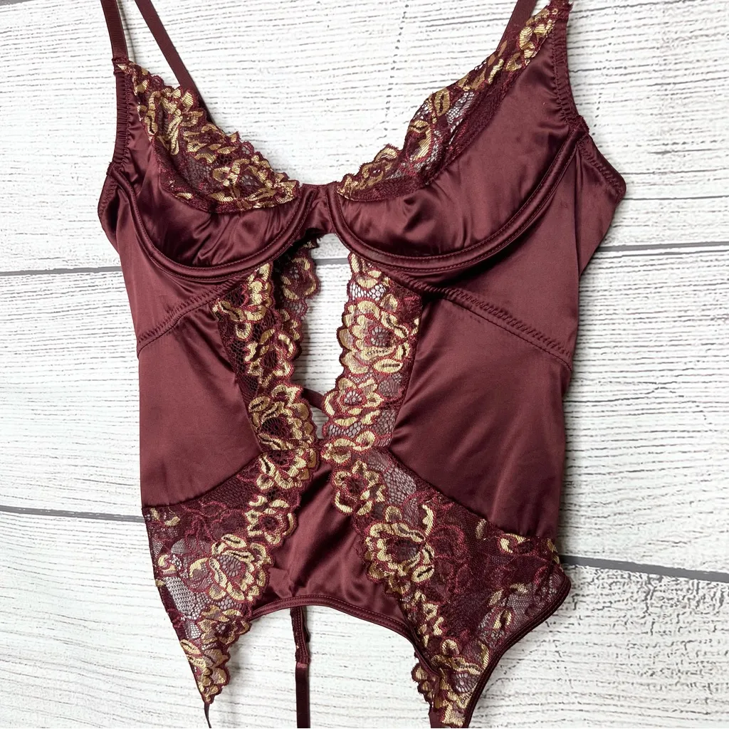 Frederick’s of Hollywood Burgundy Satin & Gold Lace Bustier w/ Garter Straps - Image 2