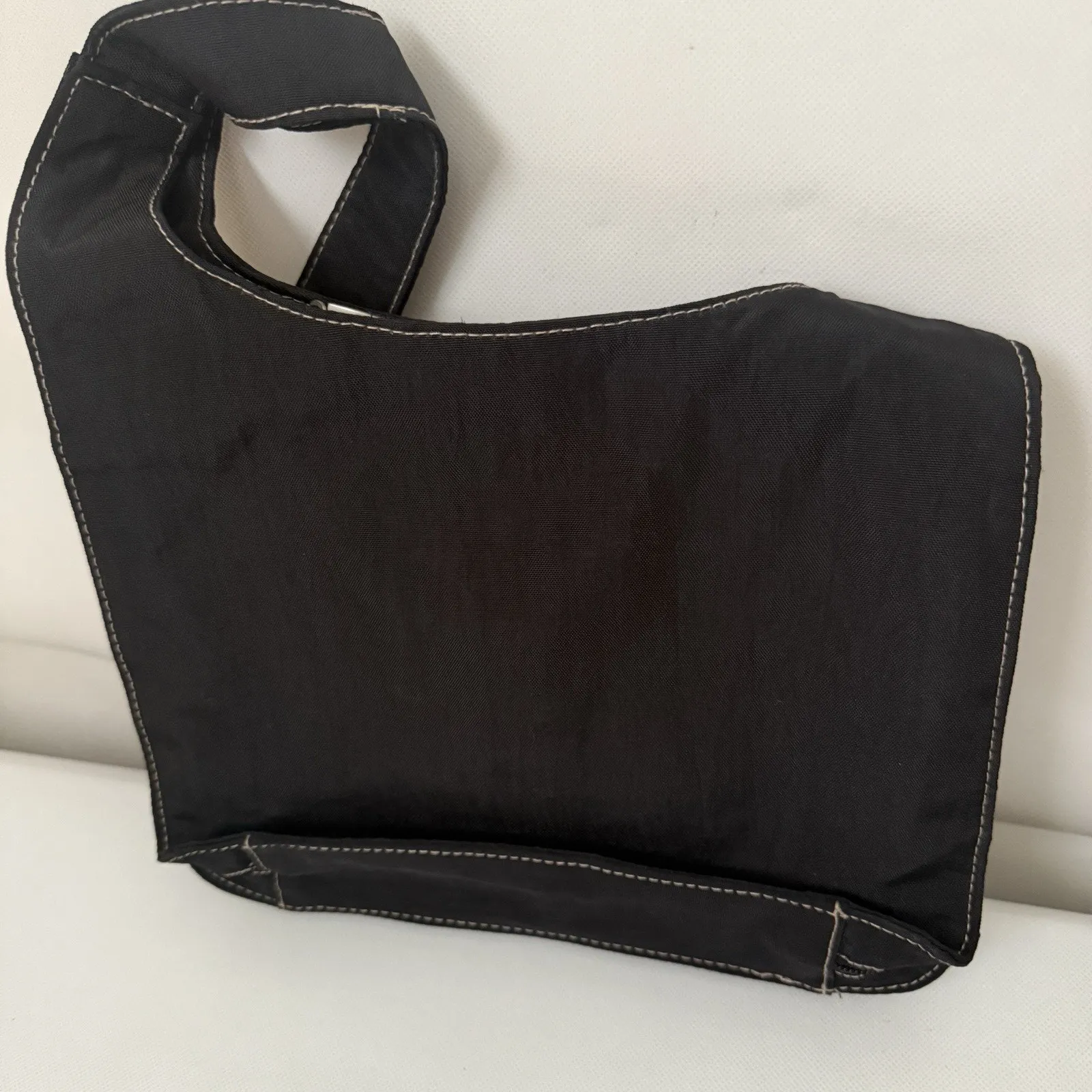 Baggallini Cross Over Buckle Crossbody Expandable Black Nylon Travel Bag - Image 3