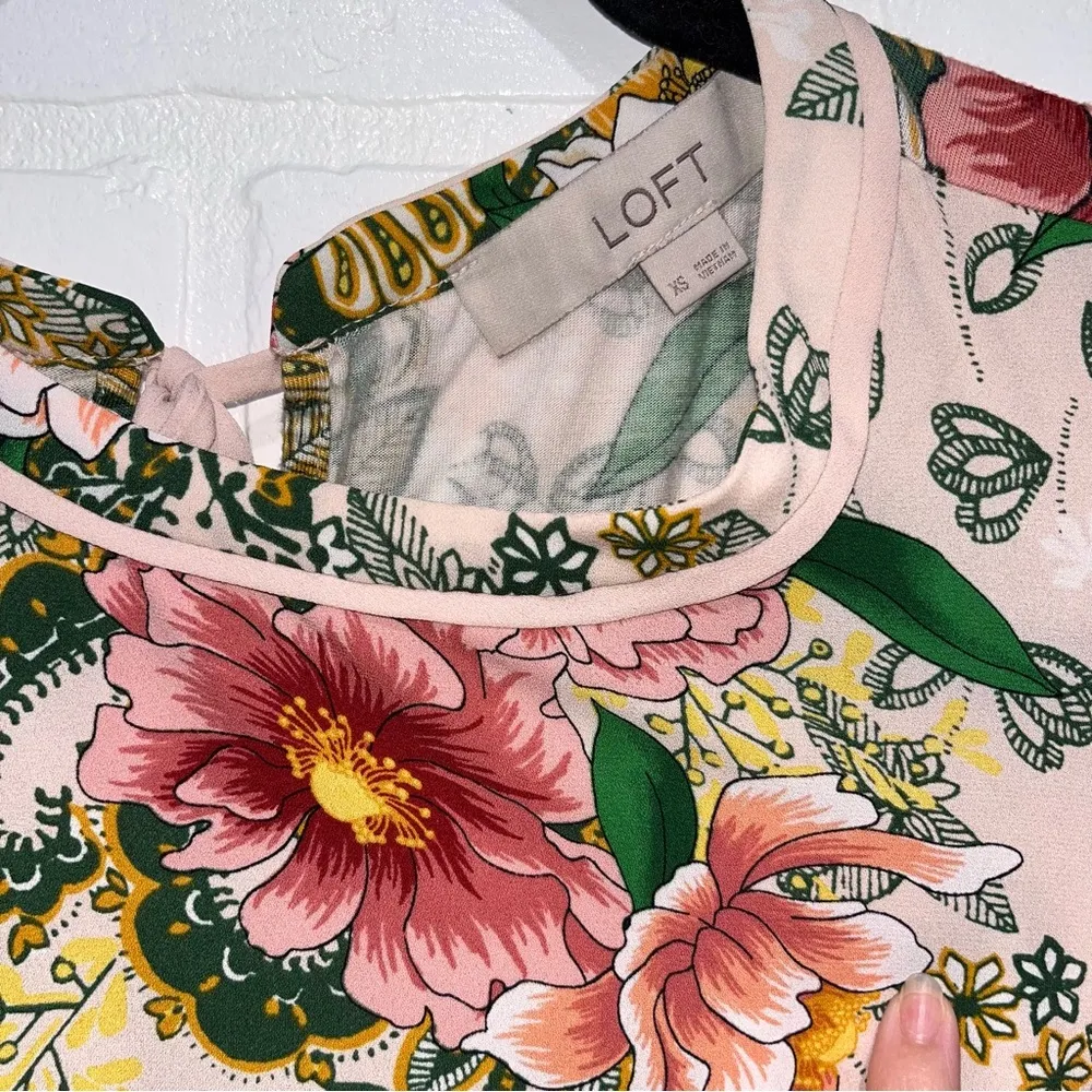 Loft Scoop Neck Tie Back Sleeveless Top - Image 6