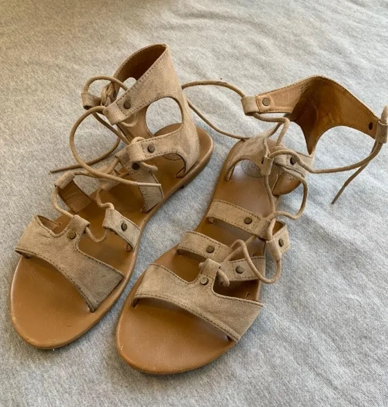 Taupe Sandals Tan Size 10 - Image 4