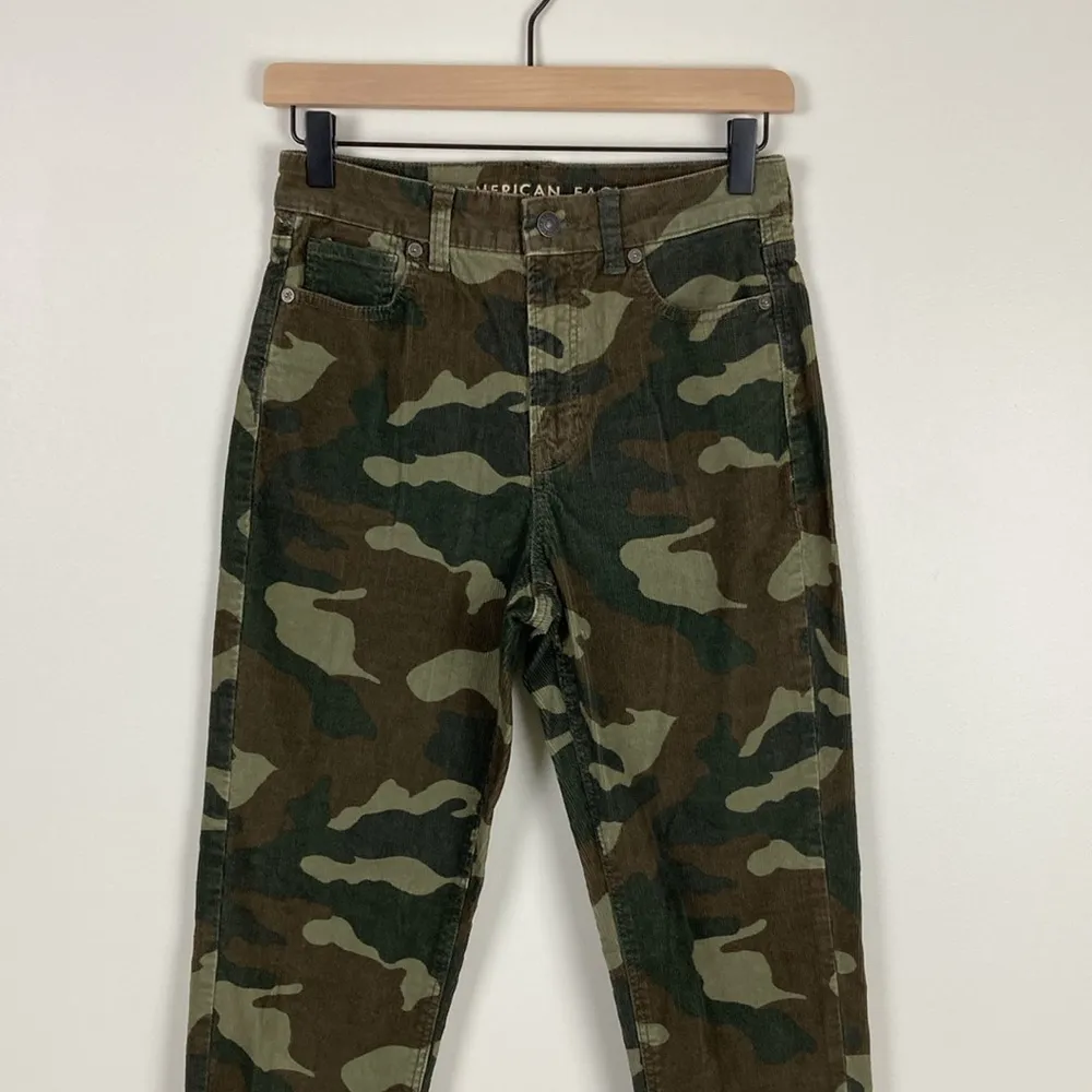 American Eagle Camo Corduroy Mom Jeans New Women’s Size 0 Green Relaxed Fit - Image 5