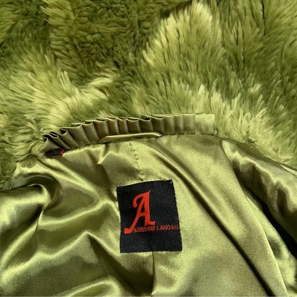 Adrienne Landau green faux fur satin lined hooded vest. Four hook/eye closure XS - Image 6