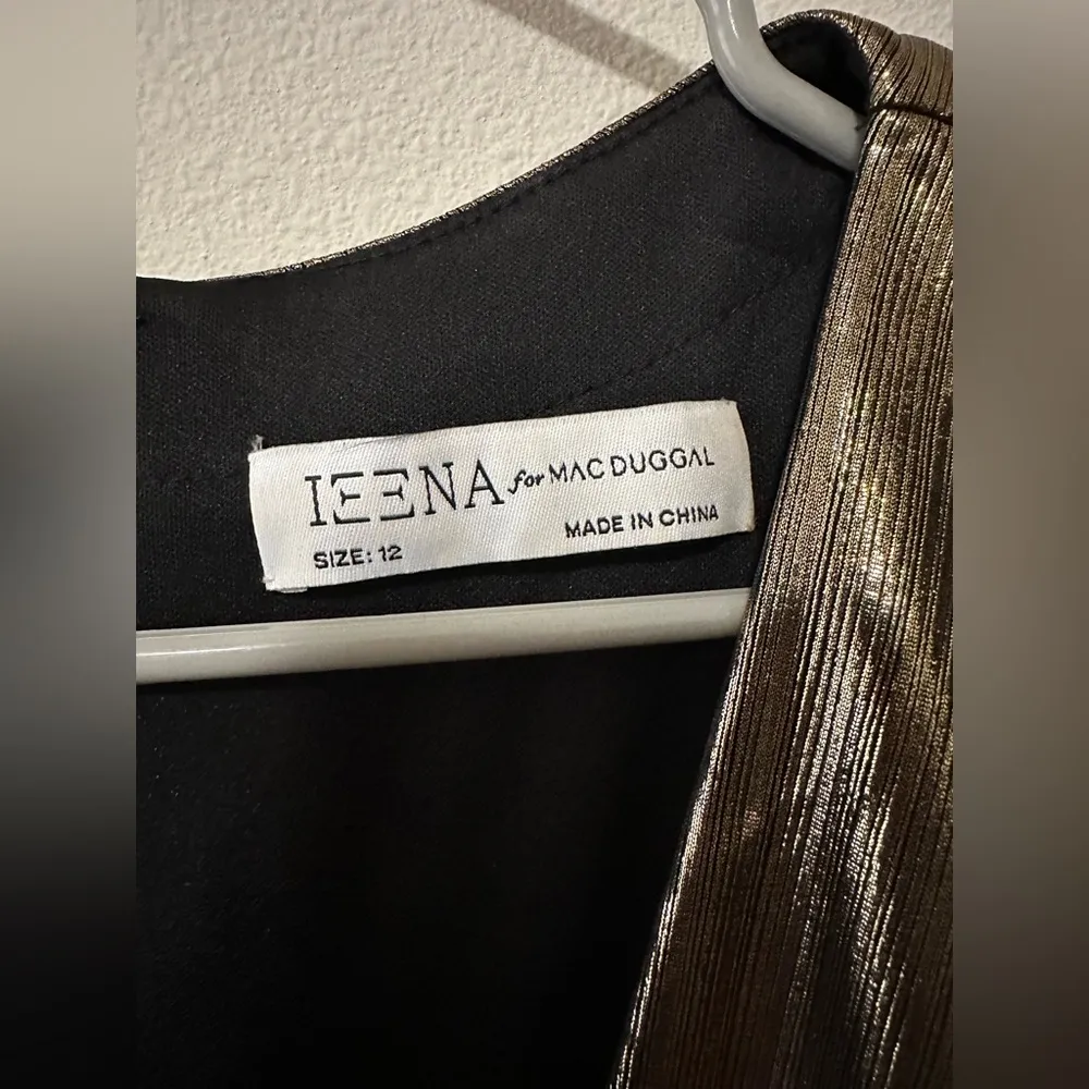 IEENA Mac Duggal size 12 Gold Metallic Long Sleeve Asymmetrical Gown J1206 - Image 4