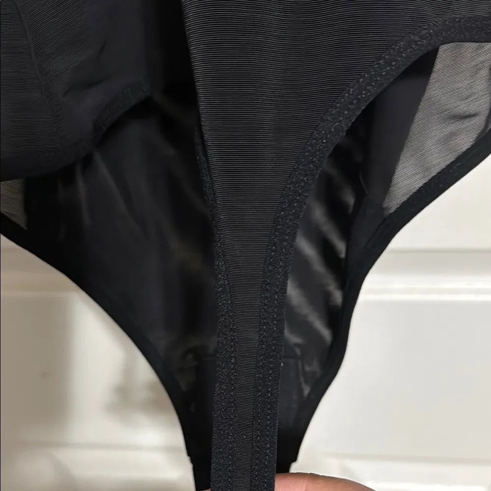 Black one piece thong shapewear Size XL - Image 5