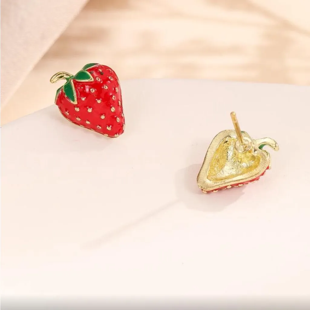Strawberry Earrings Red - Image 4