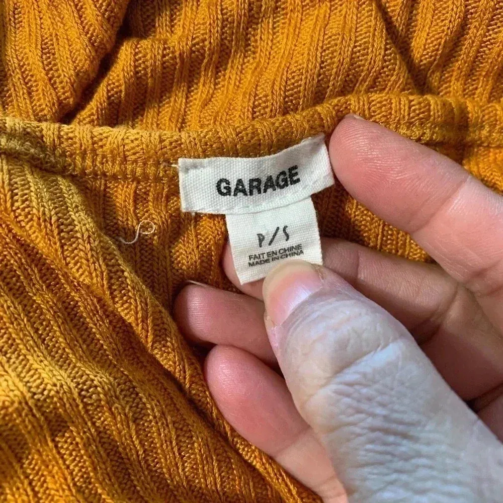 Garage women's small cropped long sleeve, mustard yellow - Image 6