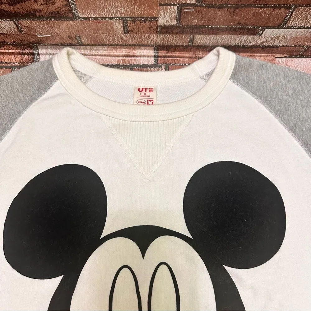 UT Uniqlo Disney Sweatshirt Mickey Mouse M Gray Size M - Image 6