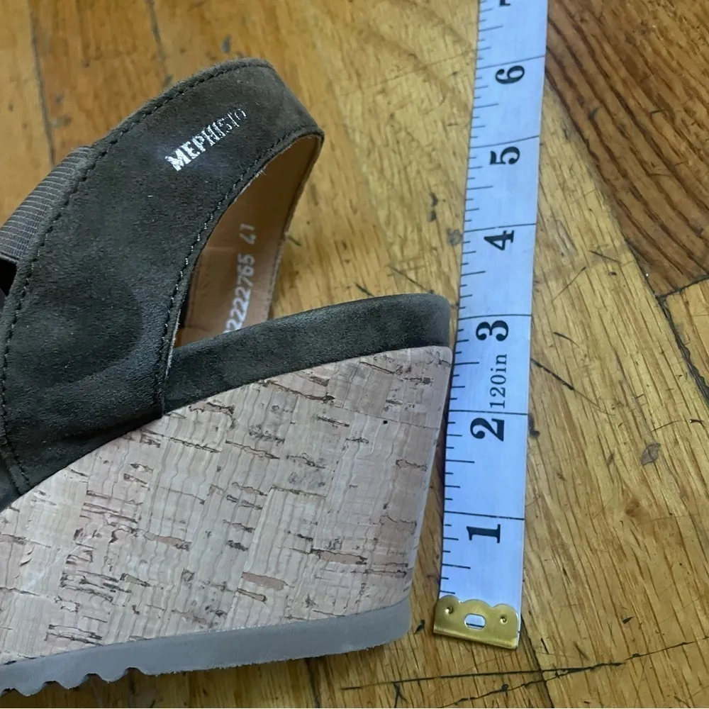 Mephisto Green Leather Cork Wedge Sandals Size 11 - Image 2