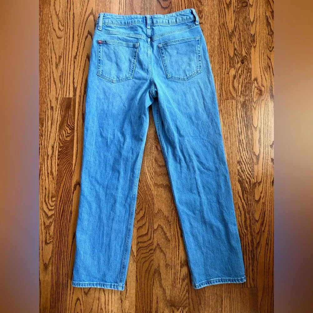 Urban Outfitters BDG High-Waisted Skinny Straight Jeans – Size 28 - Image 8