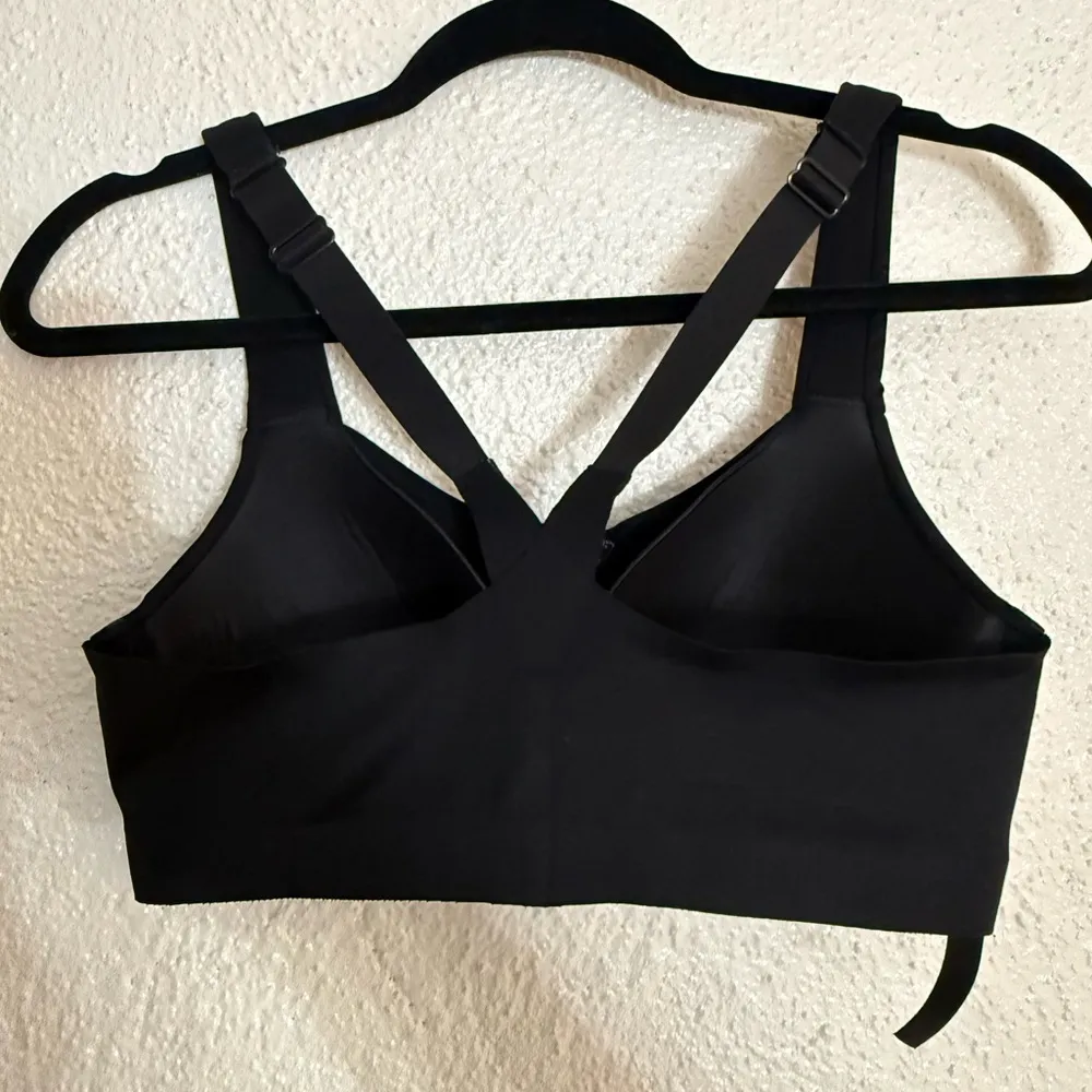 VICTOIAS SECRET INCREDIBLE KNOCKOUT ULTRA MAX MAX SUPPORT 34D SPORTS - Image 2