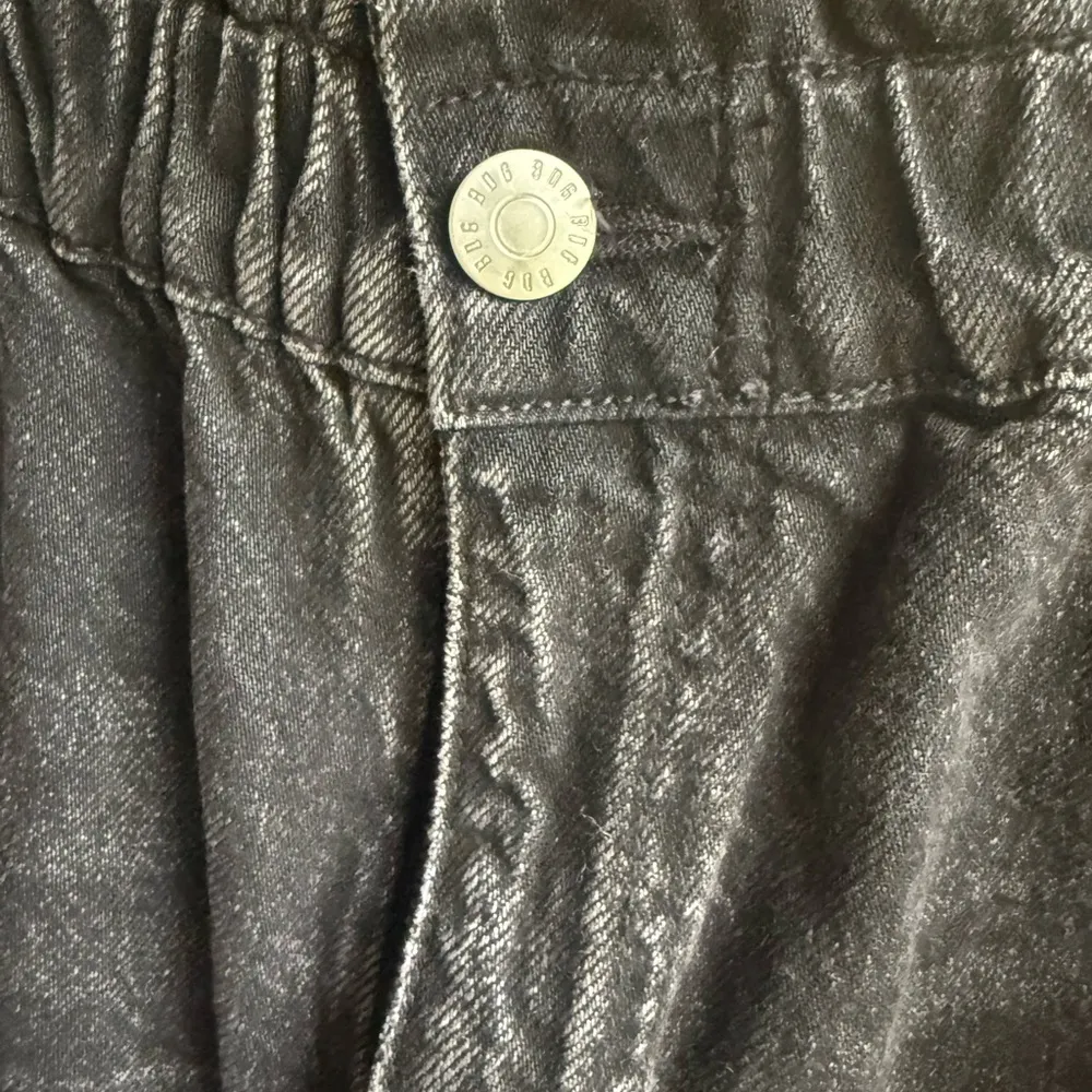 BDG Pull-On Mom Shorts - Image 2