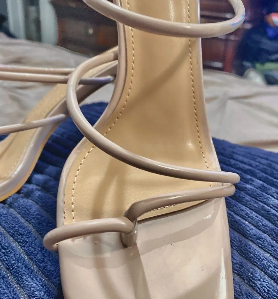 NWOT  Women's Size:9 Tan Square Toe Strappy Heels - Image 6