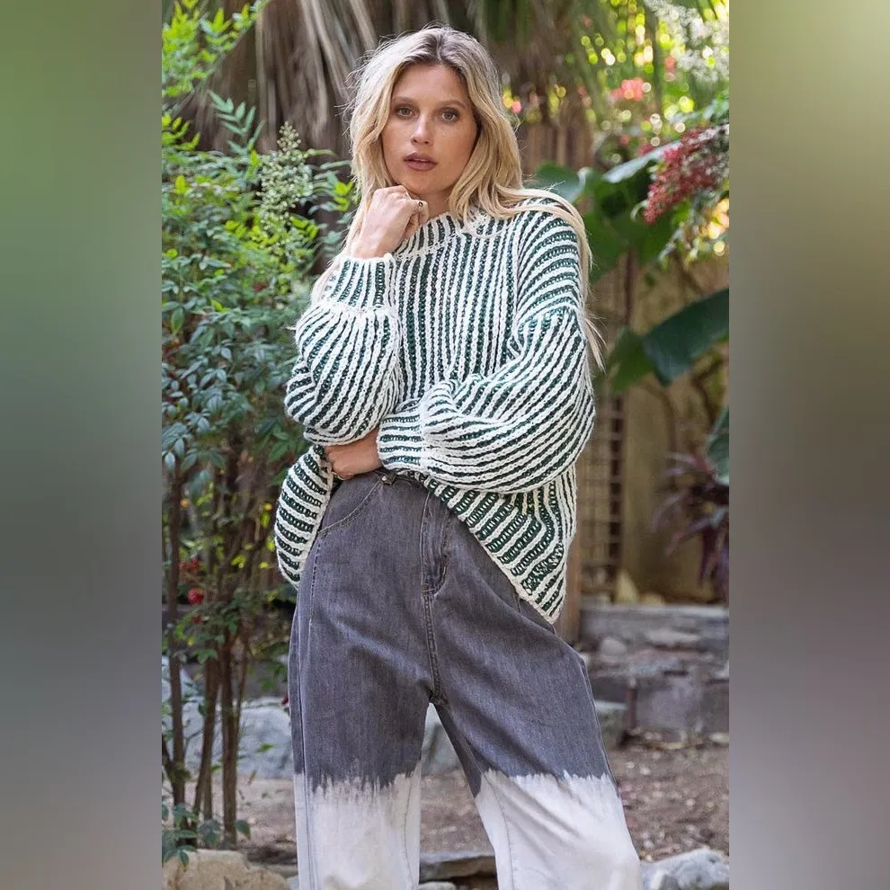 POL Two-Tone Woven Mock Neck Sweater Multi Green & White - Image 2