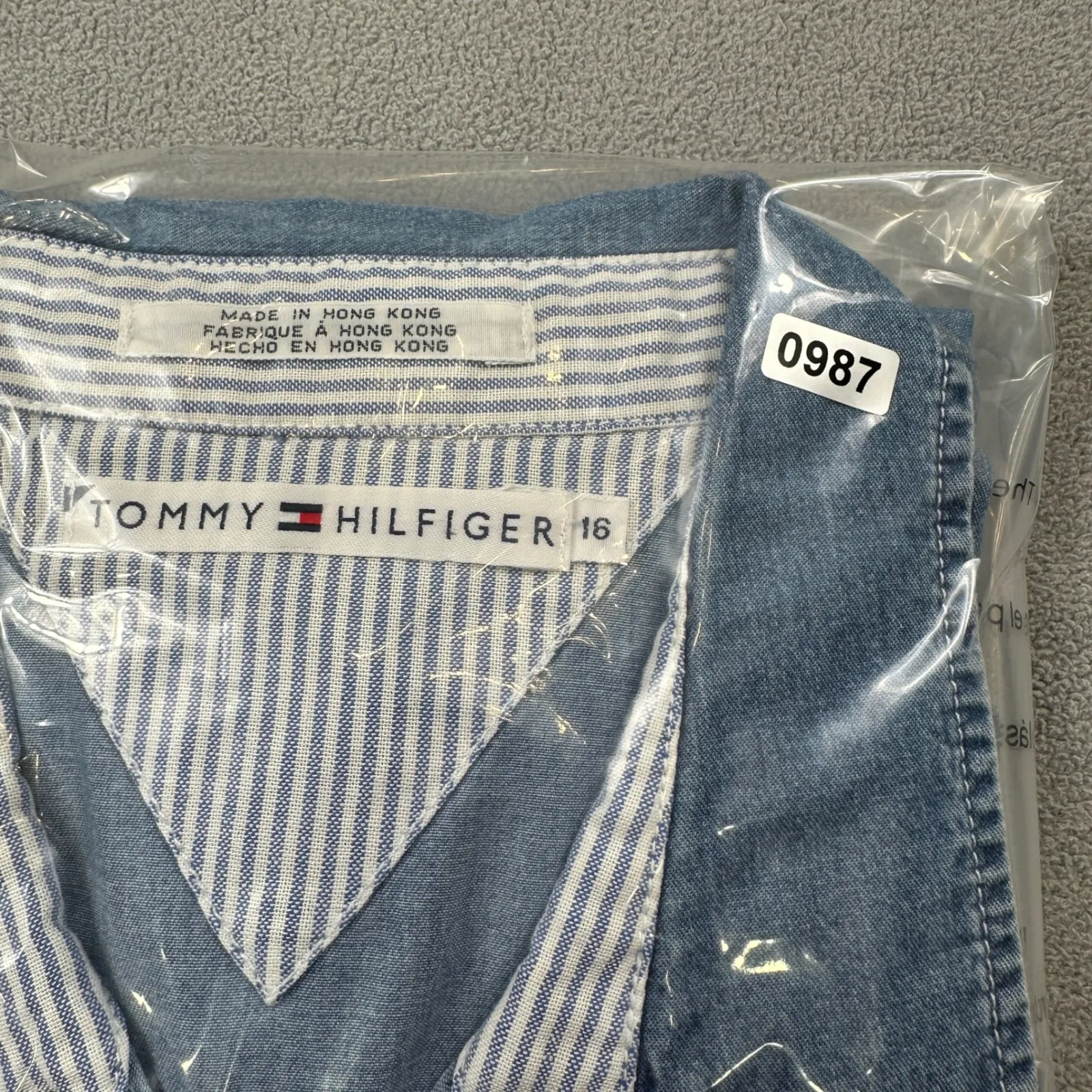 VINTAGE 2003 Tommy Hilfiger Denim Top Shirt Womens 16 Sleeveless Button Pockets - Image 9