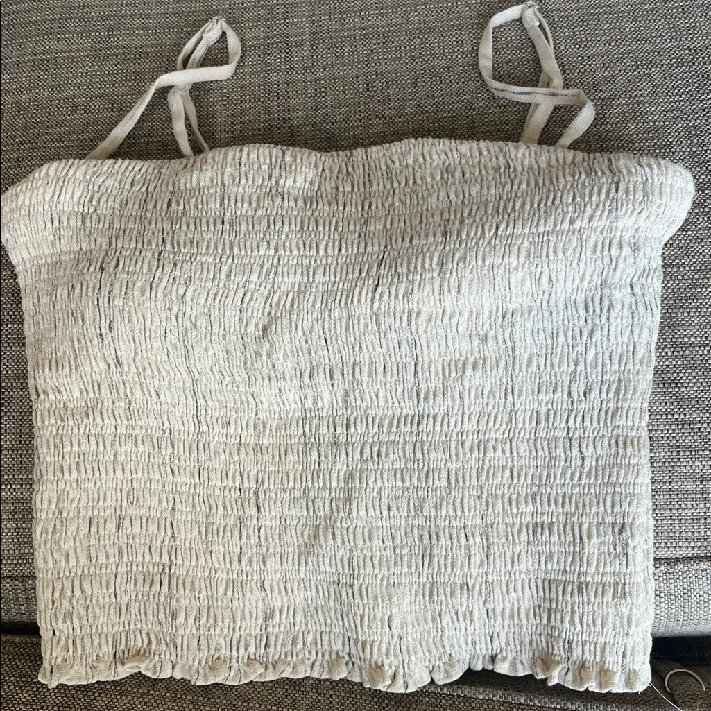 OGL Smocked Oatmeal Heather Spaghetti Strap Crop Top Size undefined - Image 9