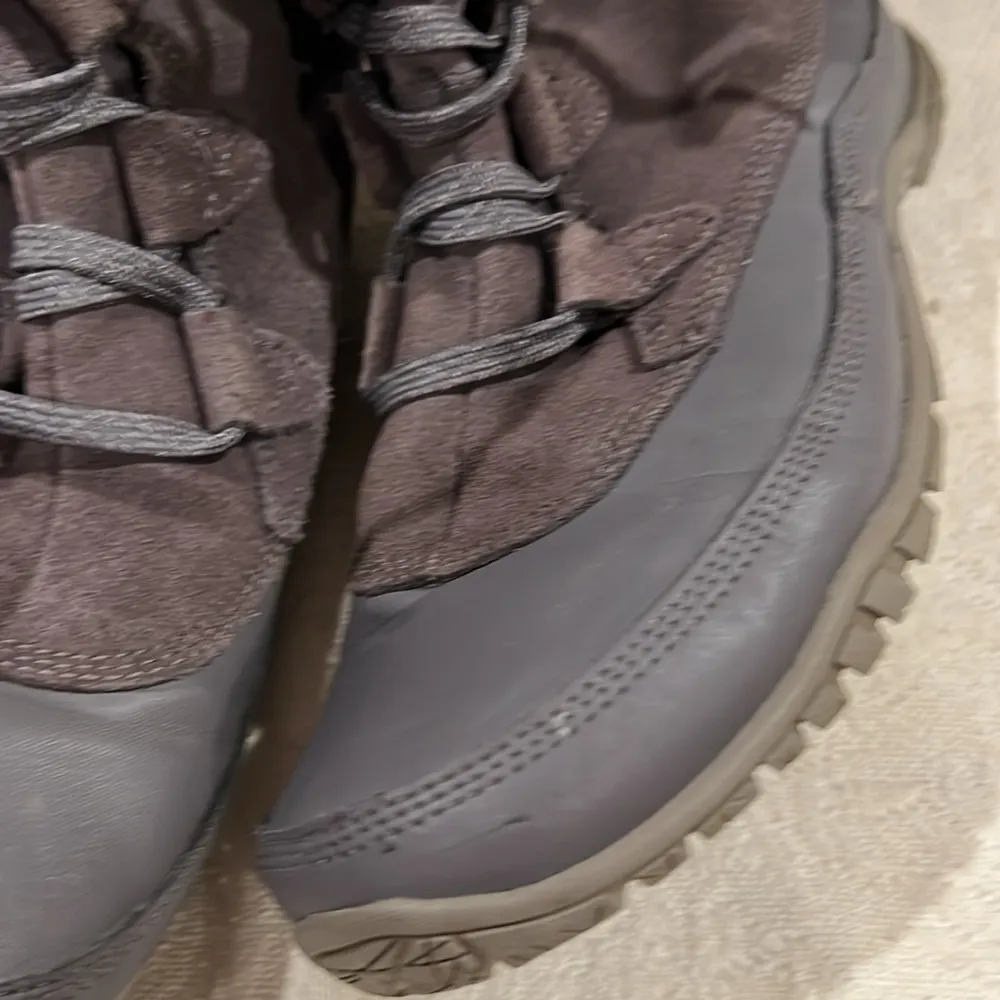 The North Face Women's Nuptse Purna Boot Size 8 Waterproof Faux Fur Gray Suede - Image 12