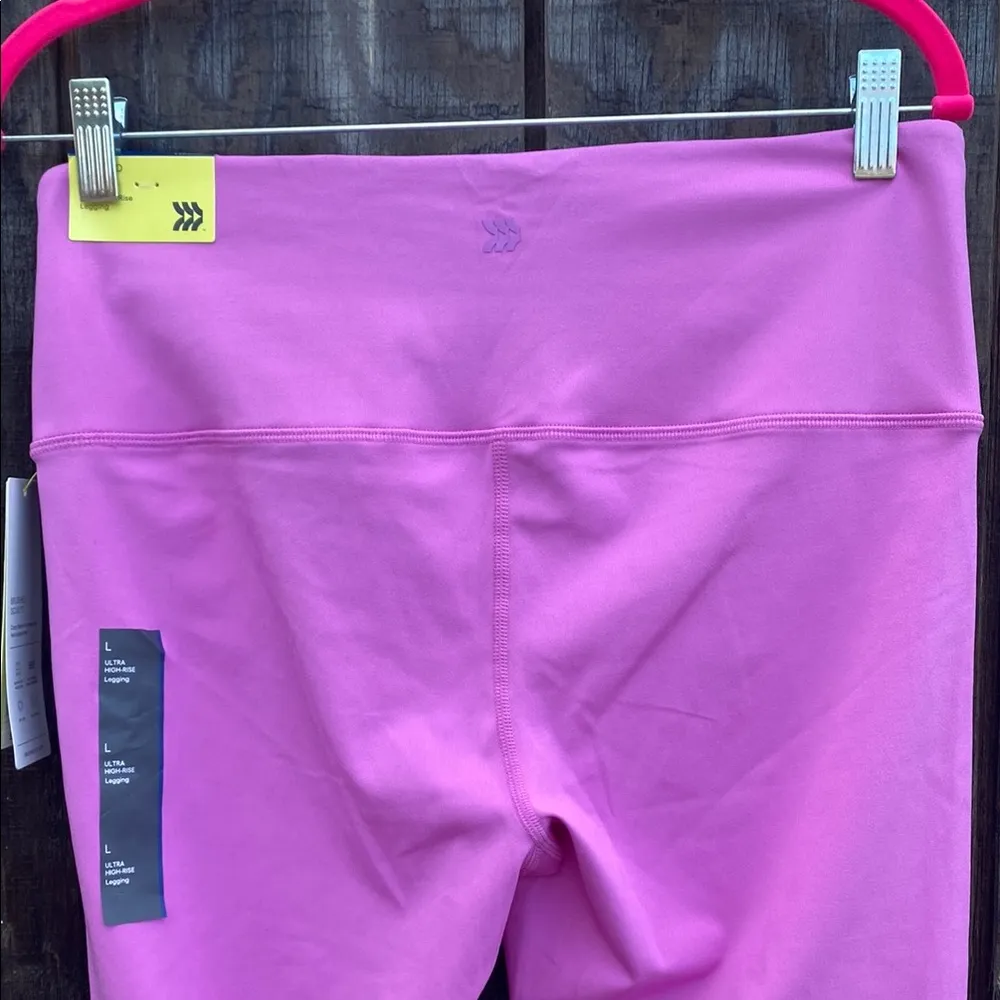 New Woman’s Large  Pink Stretch Leggings with Wide Waistband - Image 6