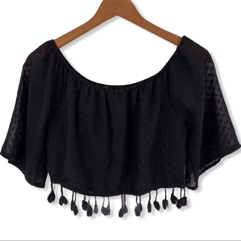 LA hearts black tassel trim crop boho top small - Image 2
